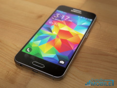 So könnte das Galaxy S6 laut aktuellen Renderbildern aussehen (Bild: Gottabe Mobile)