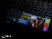 steht nun spiegelnd-rutschiges Metallic-Grau auf dem Schreibtisch (Handauflage).