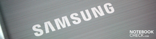Samsung NP-R540-JS08DE: "Edles Design. Zum Spitzenpreis.", so verspricht der Hersteller.