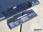 Der Akku hält den 15.6-Zoller passabel auf den Beinen: Drei Stunden (WLAN-Test)