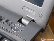 Leider ist die Stabilität vglw. schlecht. Die Base Unit knarrt und lässt sich deutlich verwinden.