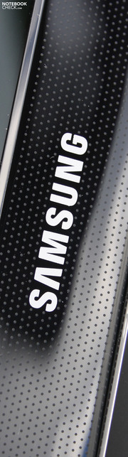 Samsung SF510-S02DE: Style-Faktor an der Seite