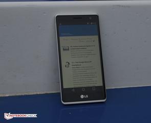 Im winterlich bewölktem Außeneinsatz