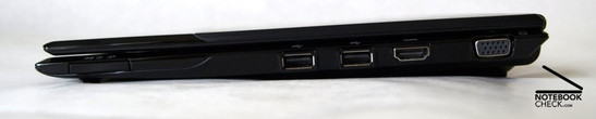 Rechte Seite: 7-in-1 Kartenleser, 2x USB, HDMI, VGA