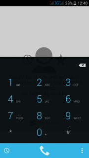 Die vorinstallierte Telefon-App bietet nur rudimentäre Funktionen.