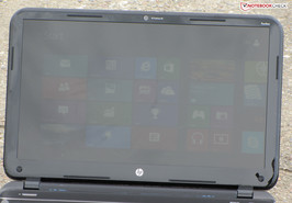 Das Sleekbook 15 im Freien.