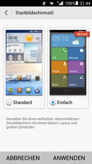 Außerdem hat der Nutzer die Wahl zwischen zwei grafisch verschiedenen Startbildschirmvarianten. Nummer Zwei erinnert an die Windows Phone Oberfläche.