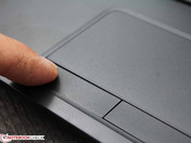 Klapprige Tasten mit wenig Hubweg.