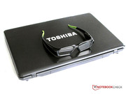 Toshiba Notebook mit 3D-Shutterbrille