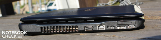 Linke Seite: VGA, Ethernet, HDMI, eSATA, USB 2.0, ExpressCard34