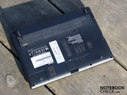 Das Chassis besitzt eine hohe Steifigkeit und kann nur mit Kraft verbogen werden.