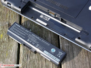 Der Akku reicht für eine ausreichende Laufzeit von 3:33 Stunden.