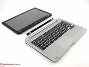 Am Hebel drücken, und schon löst sich das Tablet von der Base.