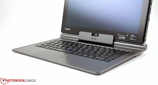 Toshiba Portégé Z10t-A-10M: Fokus auf dem Tastatur-Dock. Ein rundes Arbeitspaket, wenn da nicht der zu kleine Panel-Öffnungswinkel wäre.