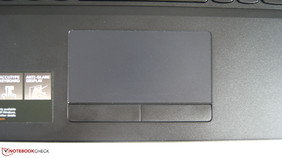 Das Touchpad ist nichts für große Finger