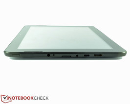 Linke Seite: Power-Taste, 3,5-mm-Klinkenbuchse, Mikrofon, microSD-Slot, Stromanschluss, Mini-USB, Mini-HDMI