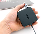 Die 214 Gramm liefern 65 Watt.