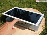 Das Panel kommt also nicht parallel zur Base zum Liegen.