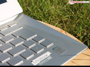 Seine komfortable und große Tastatur. An den schwachen Tastenhub muss sich der Nutzer aber gewöhnen.
