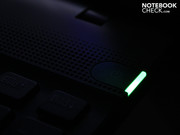 machen den Vaio EB3 zu einem schlichten Laptop (leuchtende Power-Taste).