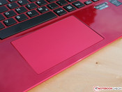 großes Touchpad mit ausreichend Hub