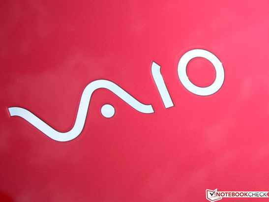 Dünne, leichte und grazile Subnotebooks haben bei Sony Tradition. Diesmal hat der Hersteller jedoch eine gute Tastatur zu Gunsten eines superflachen, leichten Chassis geopfert. Dies trifft das Business-Notebook hart.