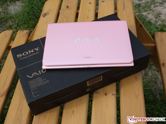 Sony Vaio SVE-1111M1E/P in Pink: Technisch flau, optisch schau.