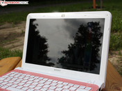 Ansicht seitlich, bewölkt, Reflexionen