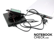 besitzt aber leider ein eigenes Stecker-Netzteil.