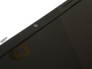 ...eine Webcam samt Array Mikrofon,...