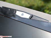 Die Webcam nimmt in 3.1 Megapixeln auf, bei schlechtem Licht aber extrem verrauscht.