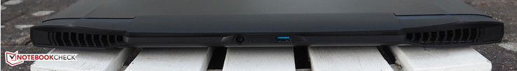 Rückseite: Netzanschluss, USB-A 3.1 Gen 2