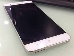 Xiaomi Mi 5: Bilder zeigen rahmenloses Display