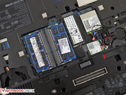 Beim Testmodell ist das von geringer Relevanz, da wir hier schon auf die Maximalausstattung von 32 GB zurückgreifen können.