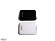 im gleichen Format sind auch noch Restbestände von Samsungs S1 Serie erhältlich