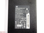 Die Nennleistung beträgt 230 Watt.