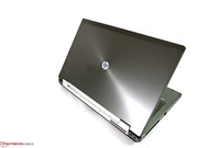 Das metallische Oberflächenfinish im gebürsteten Look sollte auch professionellen Anwendern mit einem hohen Anspruch an Understatement gefallen.