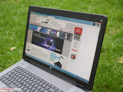 Im Aussenbereich verfügt das Display über gute Voraussetzungen.