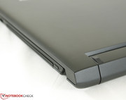 Eckigere Formgebung an der Rückseite.