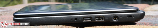 Rechte Seite: Audio kombiniert, 2 x USB 2.0, AC, Kensington