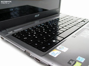 Mit Ausnahme der hin und wieder etwas klebrigen Tasten fällt das Tippgefühl aber durchwegs positiv aus.