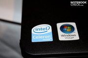 Im Inneren des Notebooks werkelt ein Celeron 900 mit 2,2 GHz Taktung.