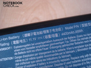 Der 49Wh Lithium-Ionen Akku läuft mit 11.1 Volt