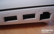 Zwei mal USB 2.0 und RJ45 Fast Ethernet Lan auf der rechten Seite