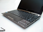 Etwa die gebürsteten Metallapplikationen im Bereich der Handballenauflagen,...