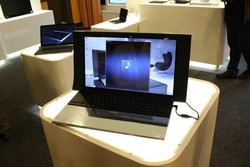 Beim NX90 steht eher das Gesamtdesign, die Lautsprecher...