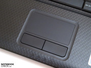 Zwar bietet das Touchpad keine besonderen Features, aber mit seiner Kernaufgabe, der präzisen Steuerung der Mauszeigers kommt es sehr gut klar.