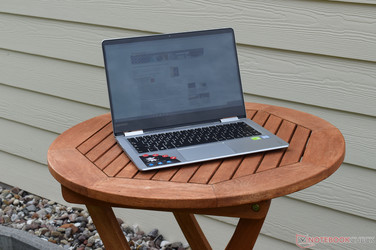 Außeneinsatz an einem schattigen Platz