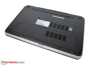 Die Wartungsabdeckung ist ziemlich klein geraten.