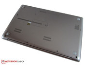 Der Boden ist lediglich aus Kunststoff gefertigt.